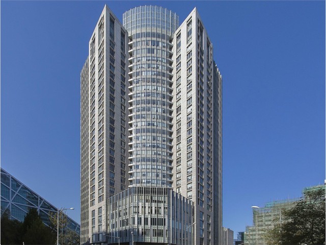 昆明市现代口腔诊所门头门匾